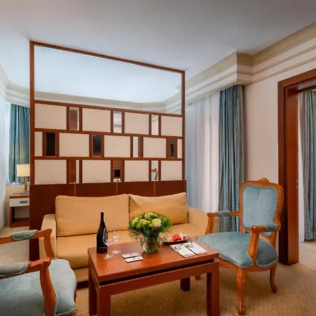 Villa Side Hotel 호텔 4*