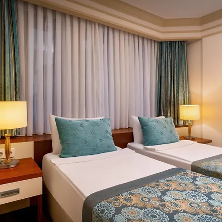Villa Side Hotel 호텔 4*