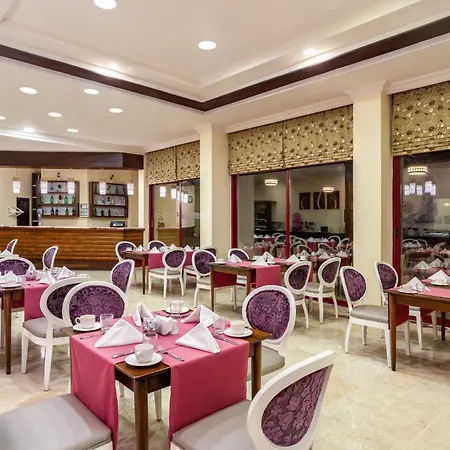 Villa Side Hotel Szálloda 4*