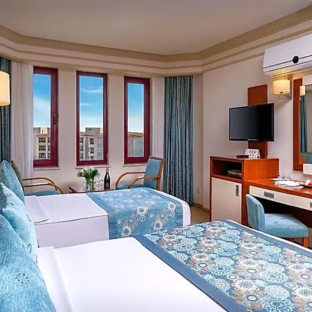 Villa Side Hotel